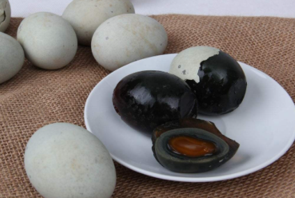 变蛋为什么用生石灰