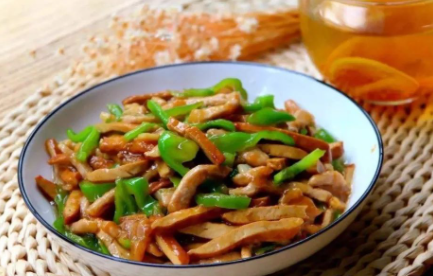 炒肉丝要热锅冷油还是冷锅热油