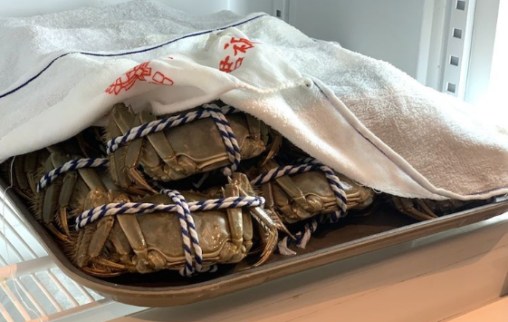 大闸蟹湿毛巾要多湿
