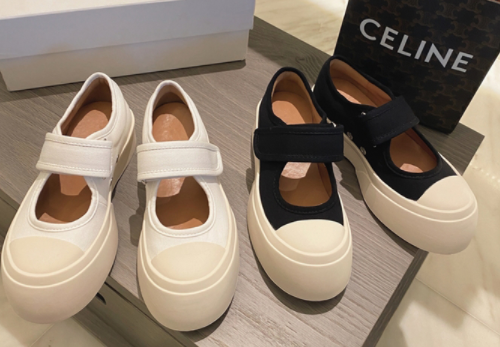 帆布鞋会越穿越大吗