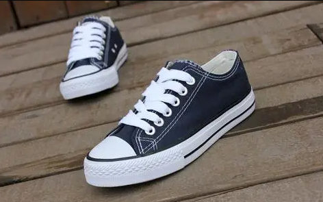 帆布鞋脚宽脚胖需要大一码吗