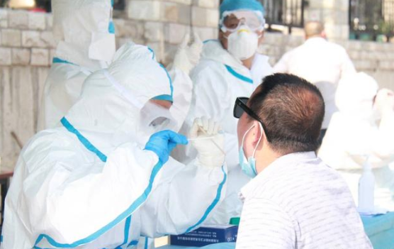 核酸检测棉签越深越准吗