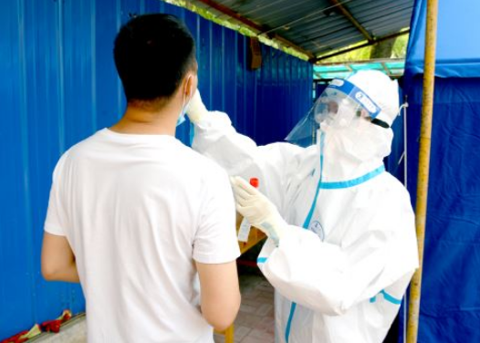 核酸检测棉签越深越准吗