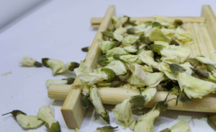 槐花吃哪个部位