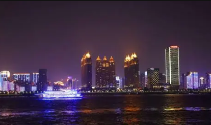 2021年十一国庆去武汉能穿半袖吗