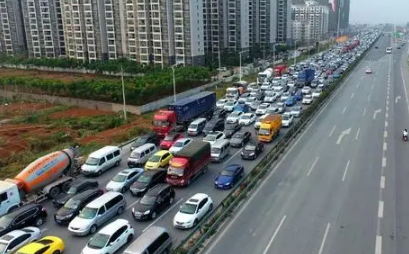 2021国庆节高速公路上会比往年更堵车吗