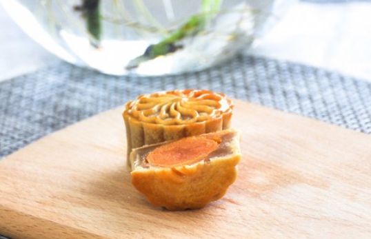 月饼一定要回油才可以包装起来吗