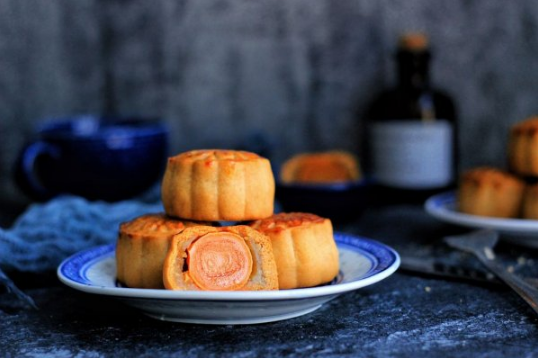 月饼回油一天可以吃吗