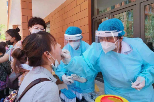 核酸检测可以戴隐形眼镜吗