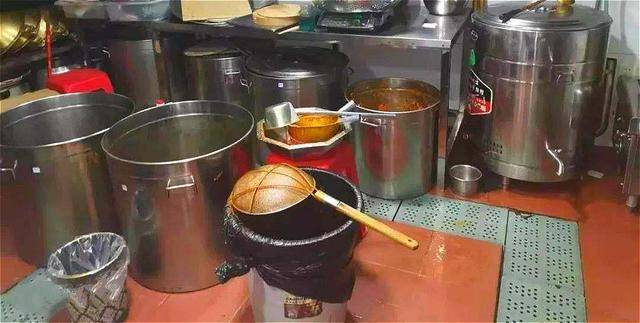 重庆火锅的做法(老油才是重庆火锅的灵魂?)