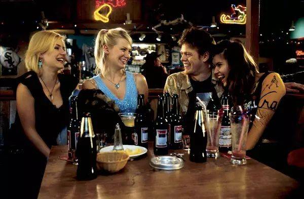 最值得看的几部圣诞经典电影(圣诞节最适合看的8部经典电影)