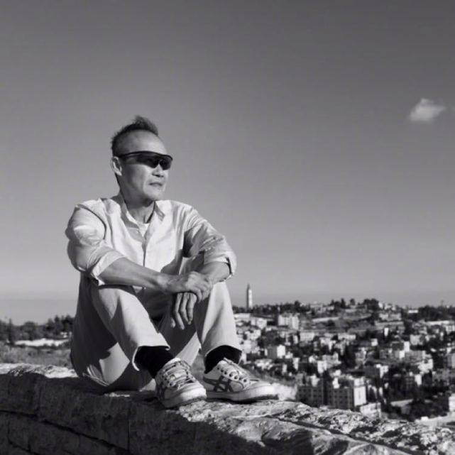 王石前妻（王石：珠峰顶上表白王江穗）