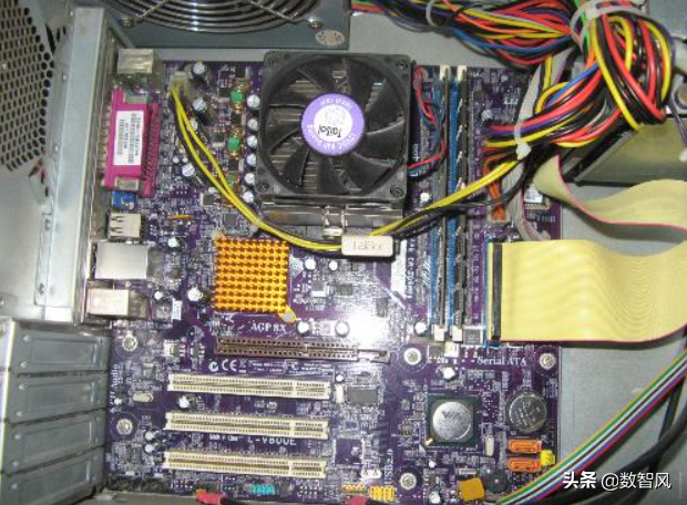 电脑电源故障(电脑点不亮的六个常见原因)