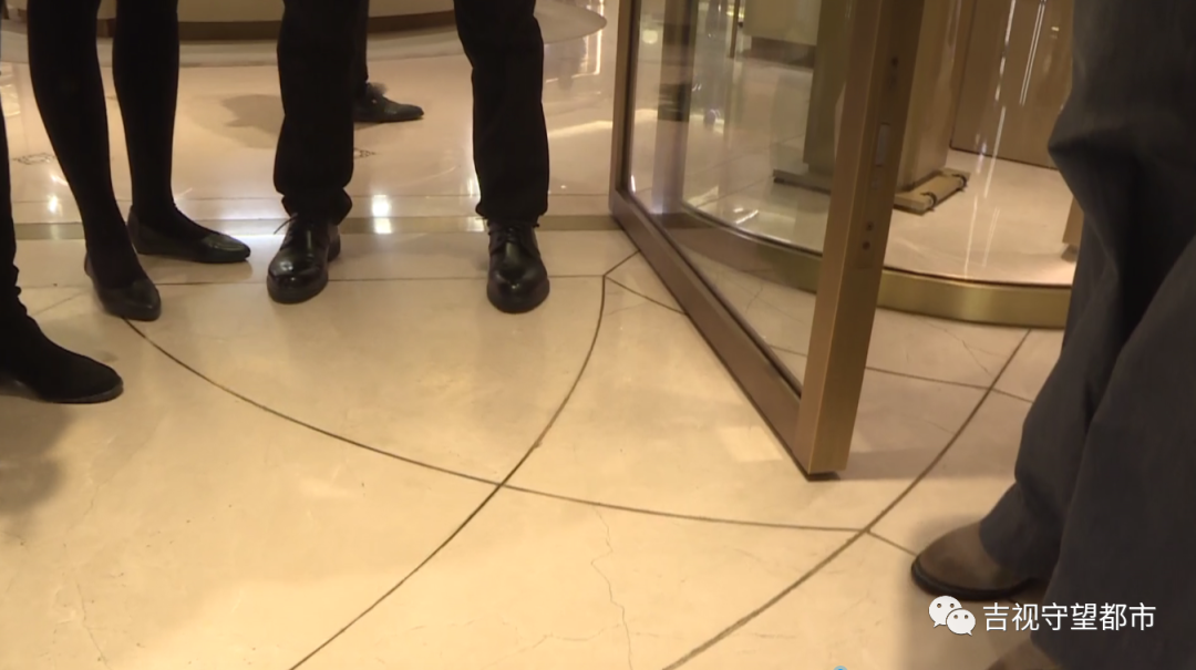 卡地亚手环(价值近8万元的卡地亚手镯)