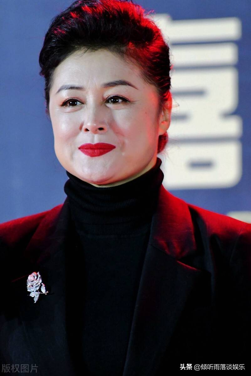 以泪洗面(于月仙妈妈每天以泪洗面)