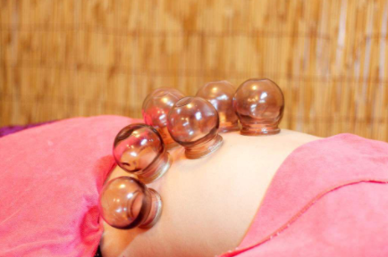 感冒喉咙痛能拔火罐吗