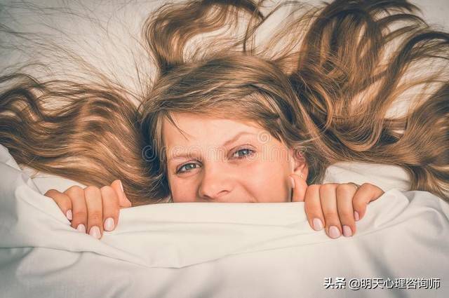 梦的解释(心理学是怎样解释梦的呢?)