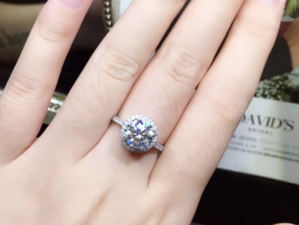 戒指钻石松动了会掉吗