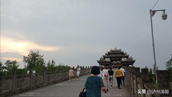 成都黄龙溪古镇(成都有个黄龙溪古镇)