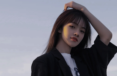 脸上一摸全是小颗粒不是痘痘用什么药