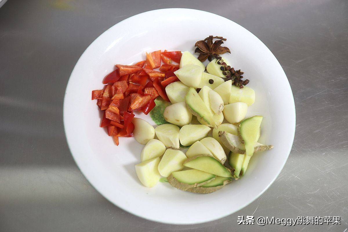 怎样做黄花鱼?(黄花鱼这么做又香又漂亮)