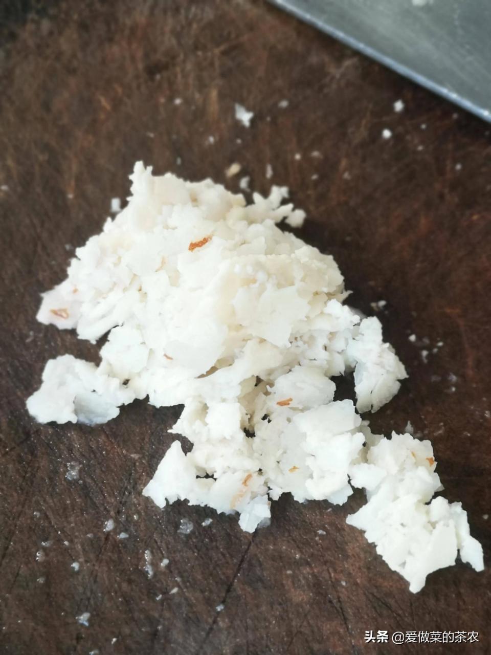 白斩鸡蘸料(白切鸡,在粤西有一种神奇的蘸料)