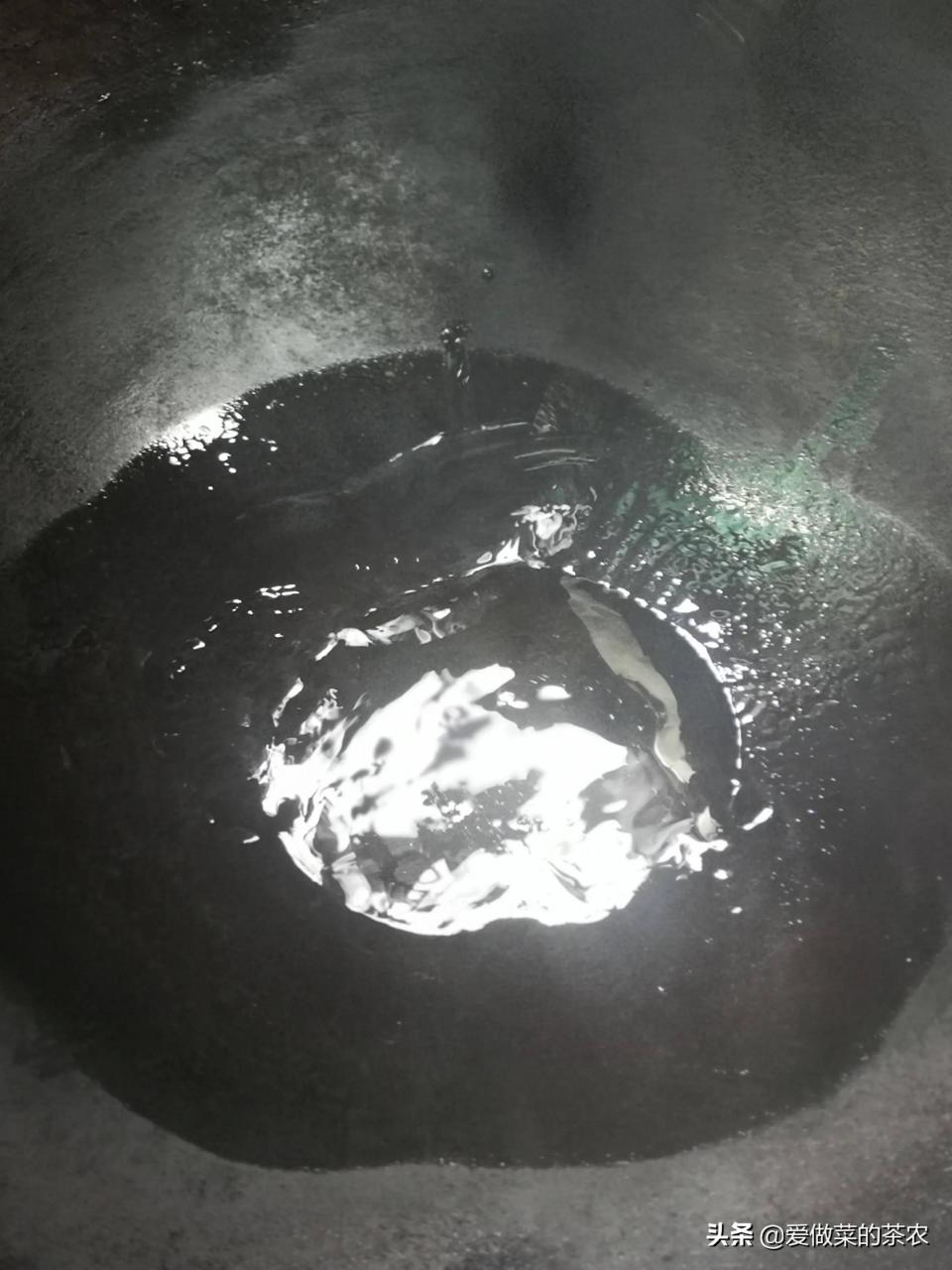 白斩鸡蘸料(白切鸡,在粤西有一种神奇的蘸料)