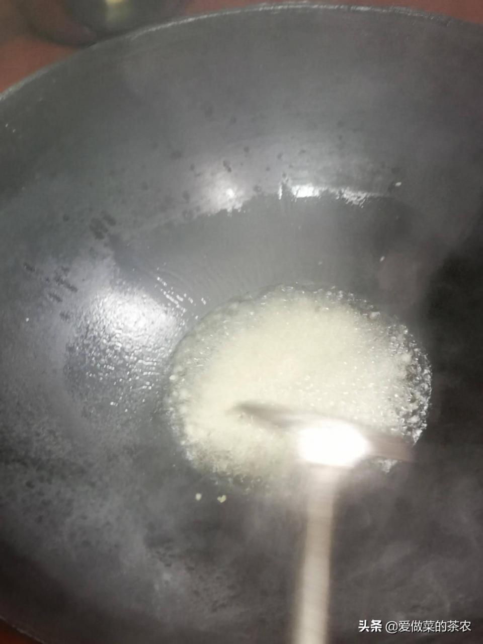 白斩鸡蘸料(白切鸡,在粤西有一种神奇的蘸料)