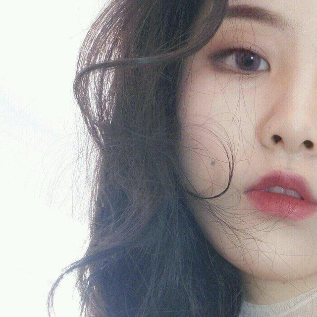 怎样给皮肤补水(学会正确的补水方法)