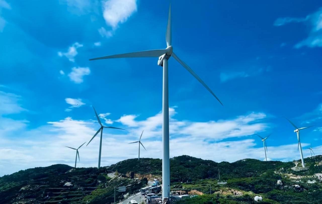 风力发电厂(一座风电塔价格是多少)