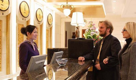 17岁小情侣遇到查房怎么办