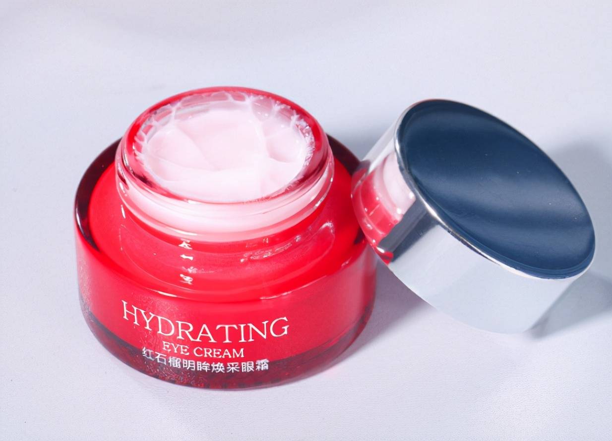 眼周细纹（如何去除眼下细纹）