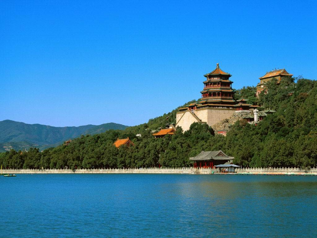 国内旅游哪里好玩（中国最值得游玩的15大景区）