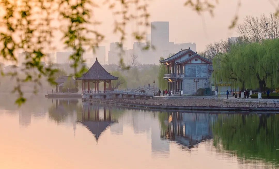 大明湖的传说(大明湖的历史传说)