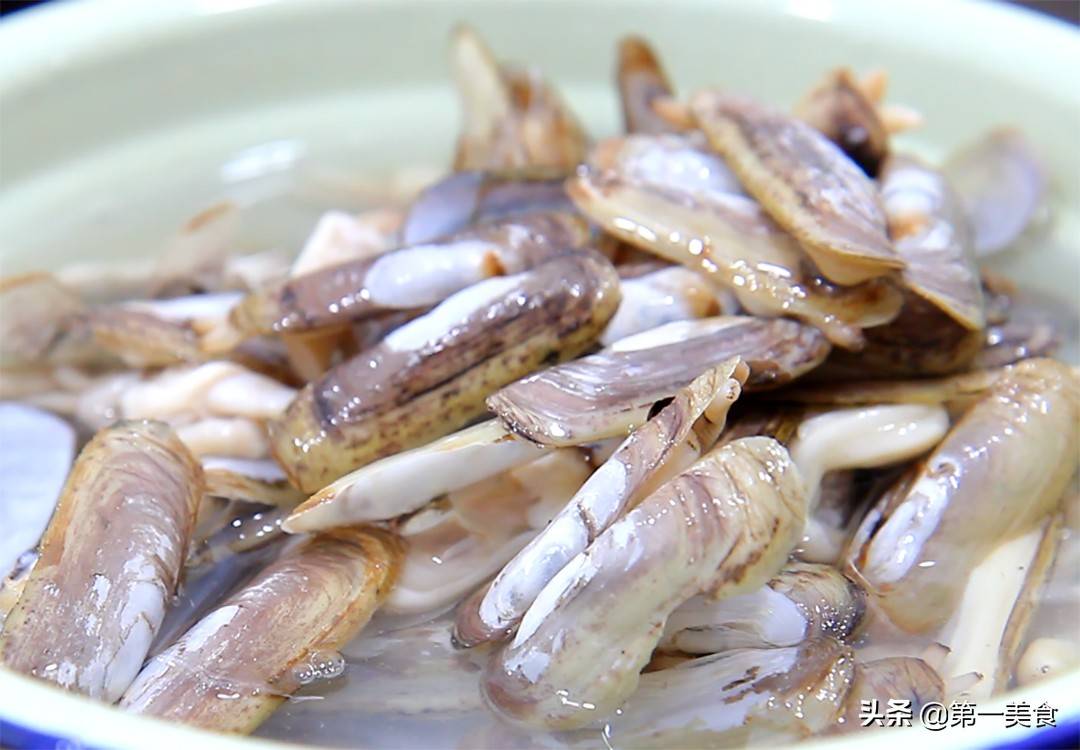 蛏子怎么吃(香辣蛏子这样做)