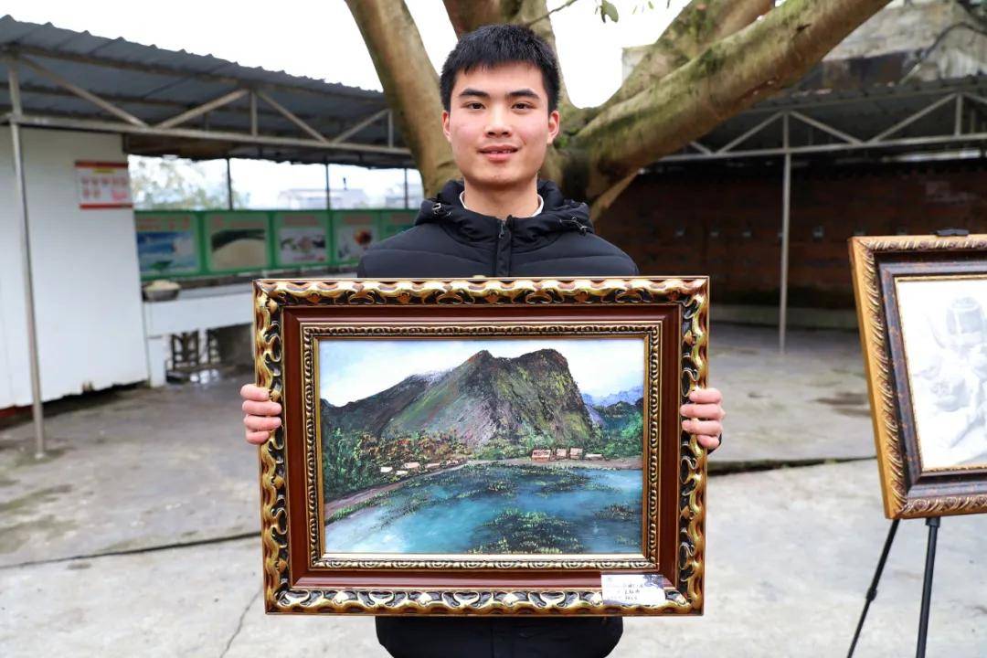 兴文中学(兴文中学这展览好独特)