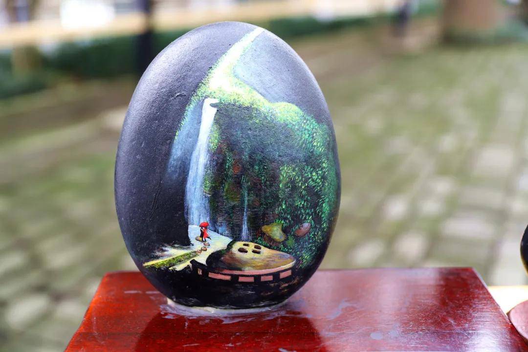 兴文中学(兴文中学这展览好独特)