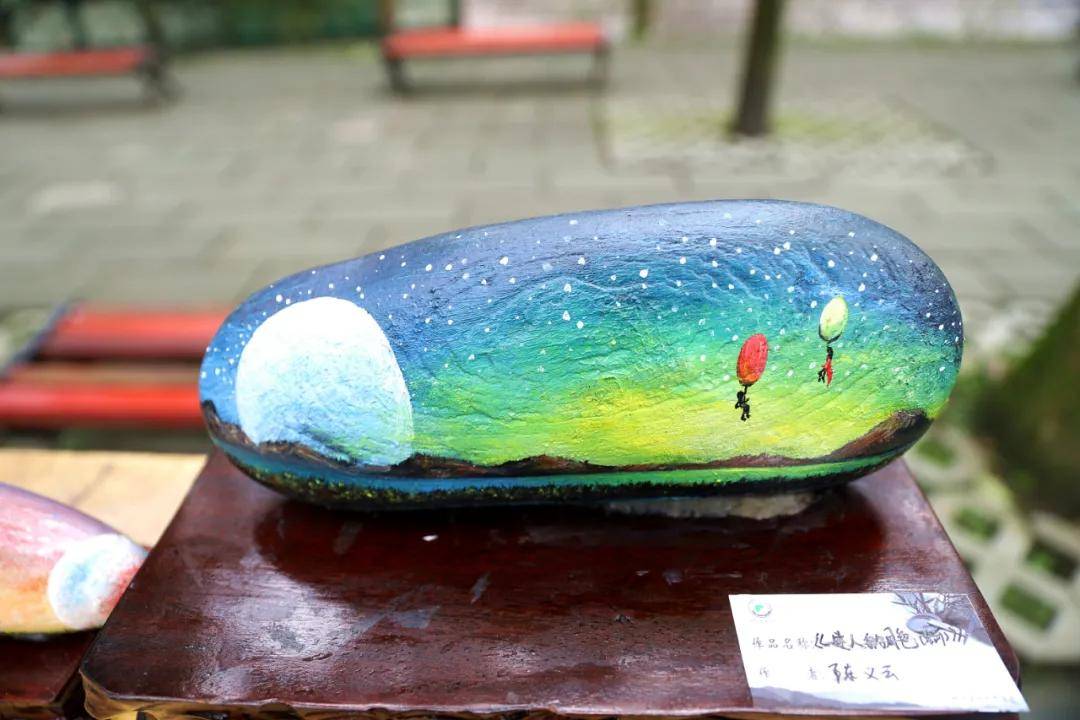 兴文中学(兴文中学这展览好独特)