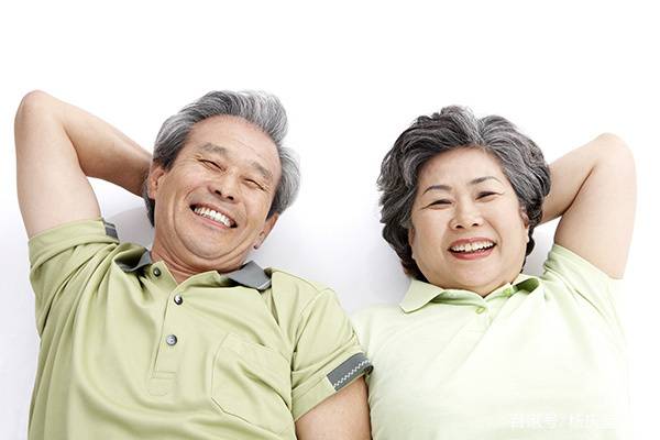 老年定义(多少岁算是老年人?)