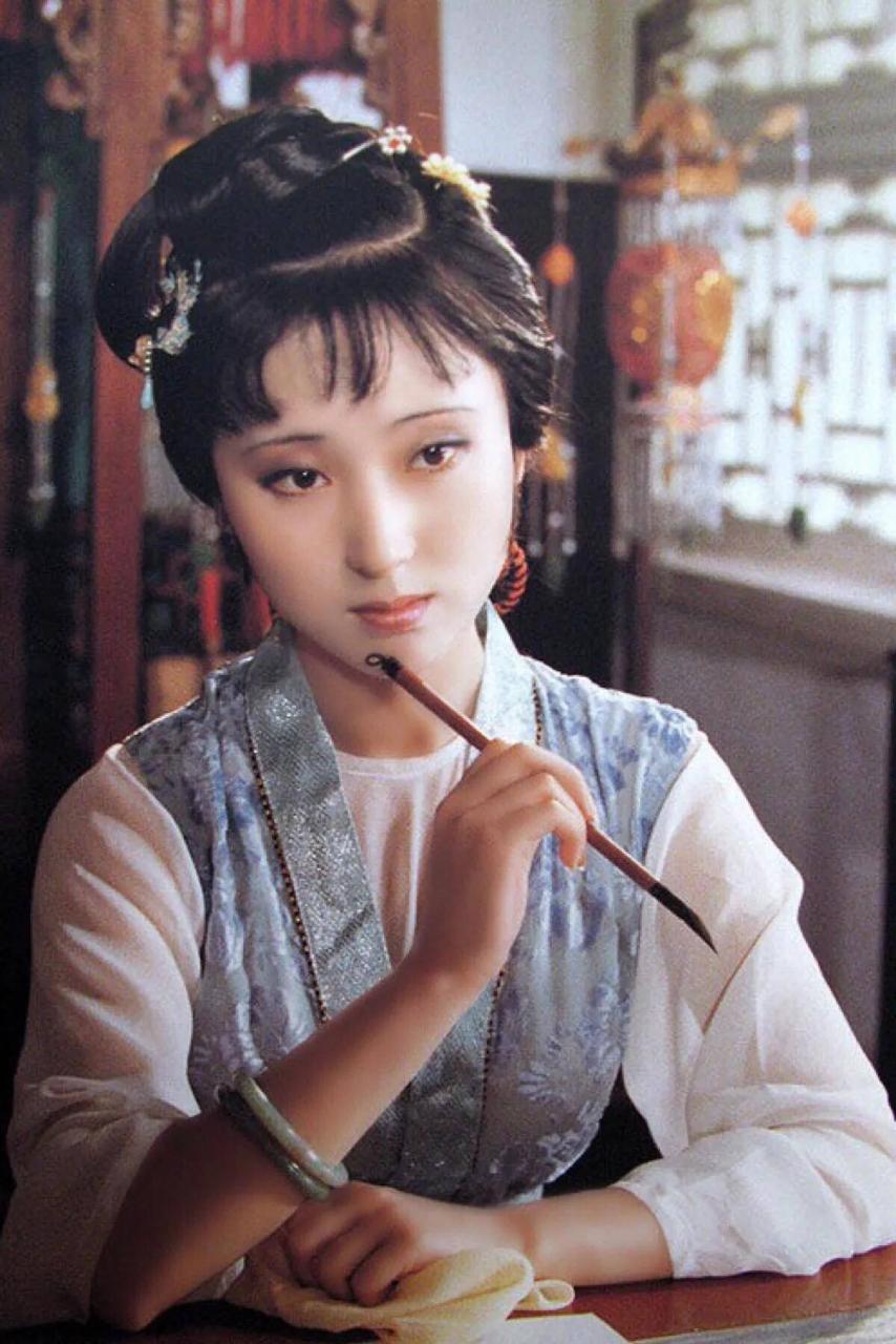 笼烟眉（女人哪种眉毛最好）