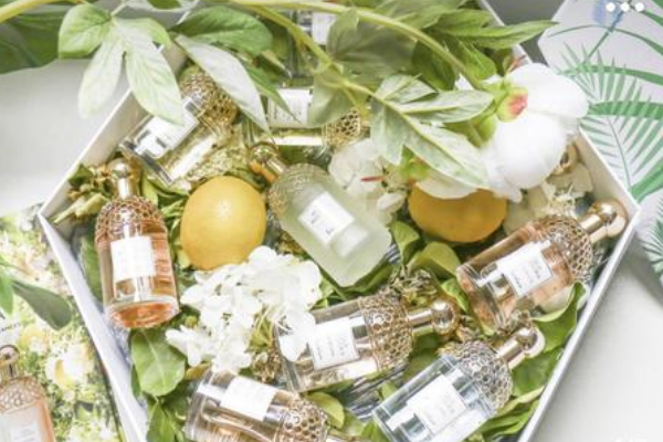 香水品牌(世界十大著名香水品牌)