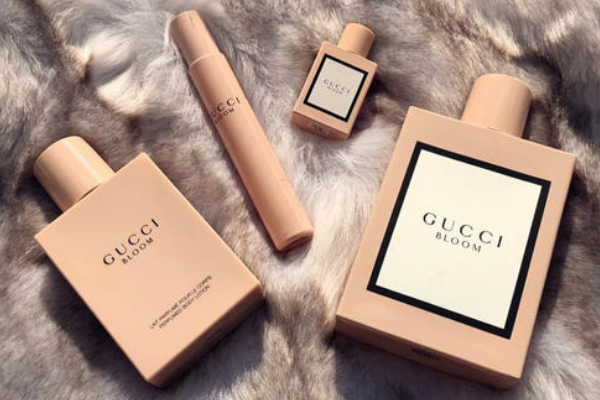 香水品牌(世界十大著名香水品牌)