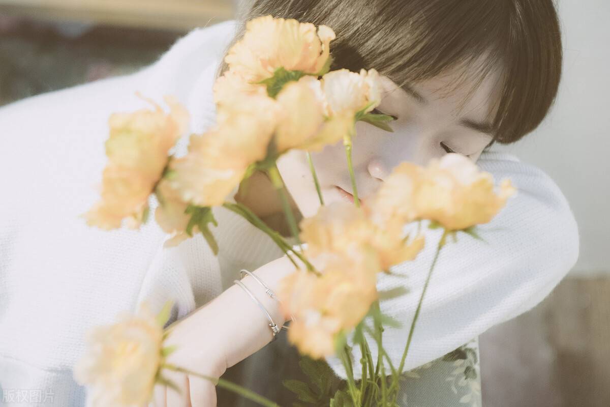 金牛女喜欢一个人的表现(金牛座爱上上你的8大征兆)