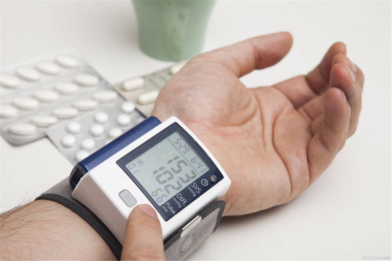 大脚趾发麻(脚趾发麻别大意)