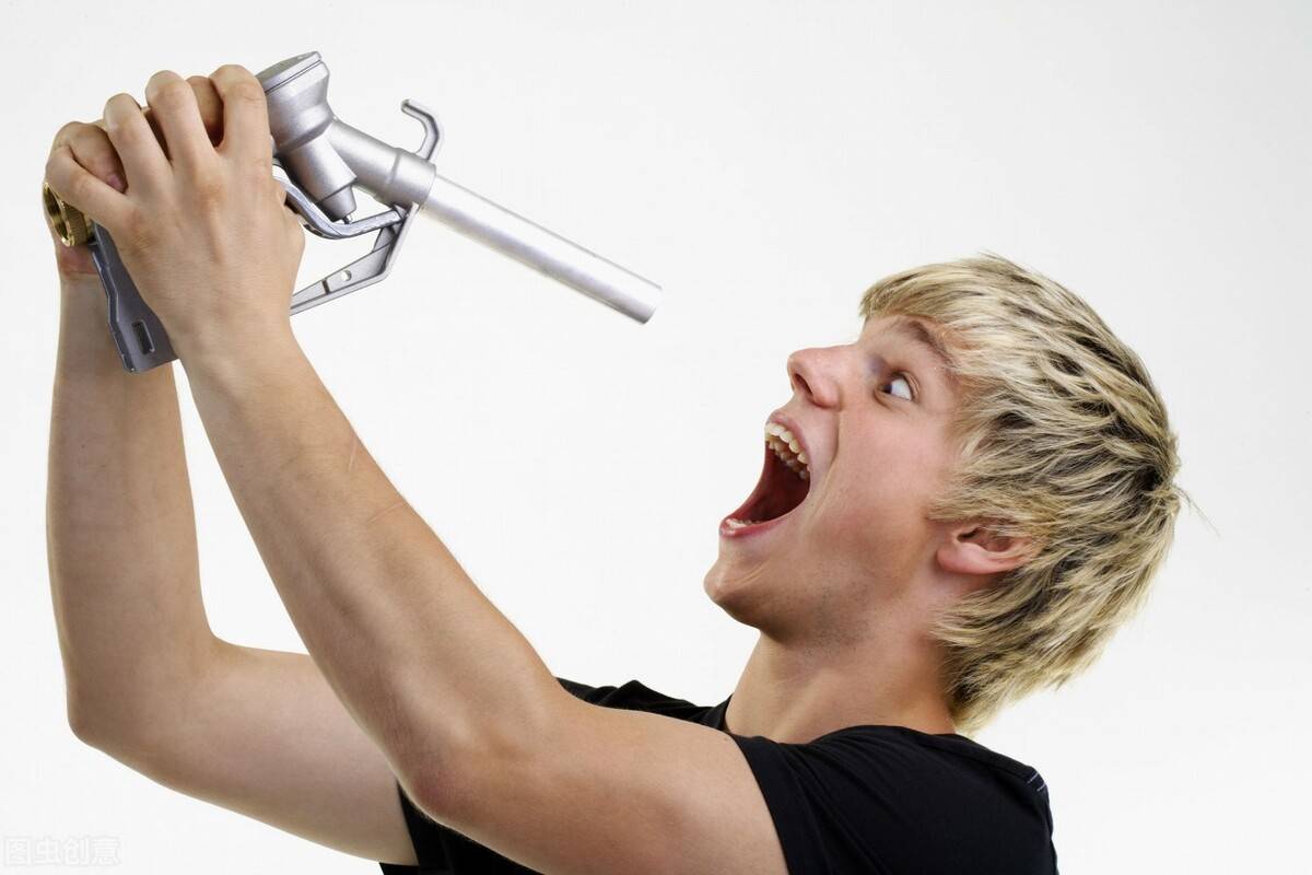 百公里油耗计算(汽车百公里油耗多少算省油?)