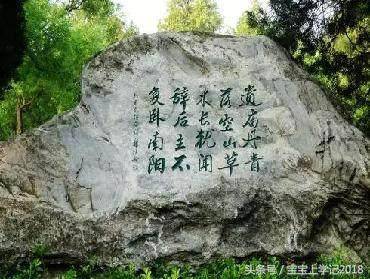 青灯古佛（十首描写寺庙的古诗词）