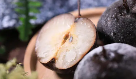 冻梨解冻后能放一天吗