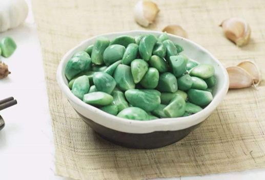 腊八蒜吃完嘴巴会有味吗