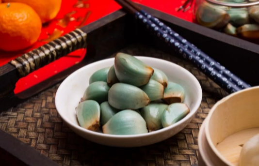 腊八蒜吃完了还可以二次放蒜进去吗