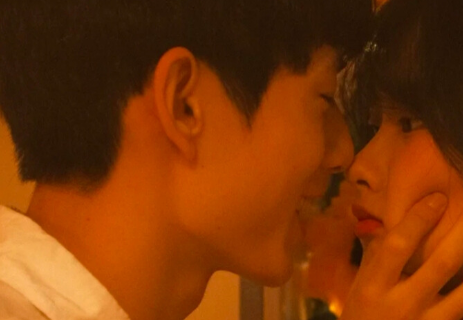 在女朋友家亲热合适吗